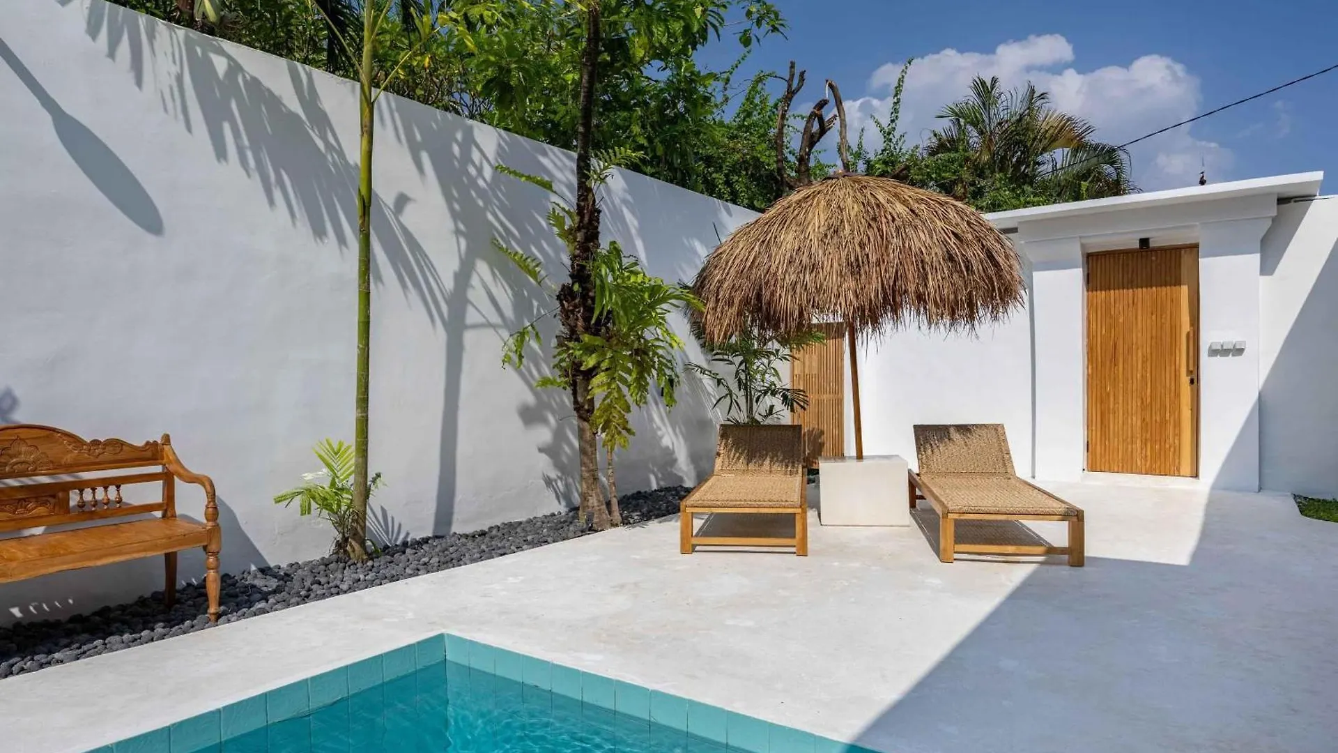 Casa Kokoon - New Bright & Quiet 2Br Mertanadi Seminyak With Private Pool And Parking 0*, Seminyak (Bali)